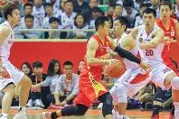 体育娱乐平台-里程碑夜！山东男篮单刀错失，德国杯赛后刷纪录，气氛紧张，身体对抗强度拉满(山东男篮比赛视频回放)