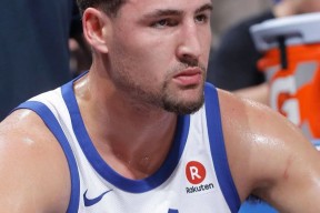 九游官网-迈阿密热火迎NBA季后赛关键赛；关键时刻造点机会；话题不断；更衣室氛围转暖的简单介绍